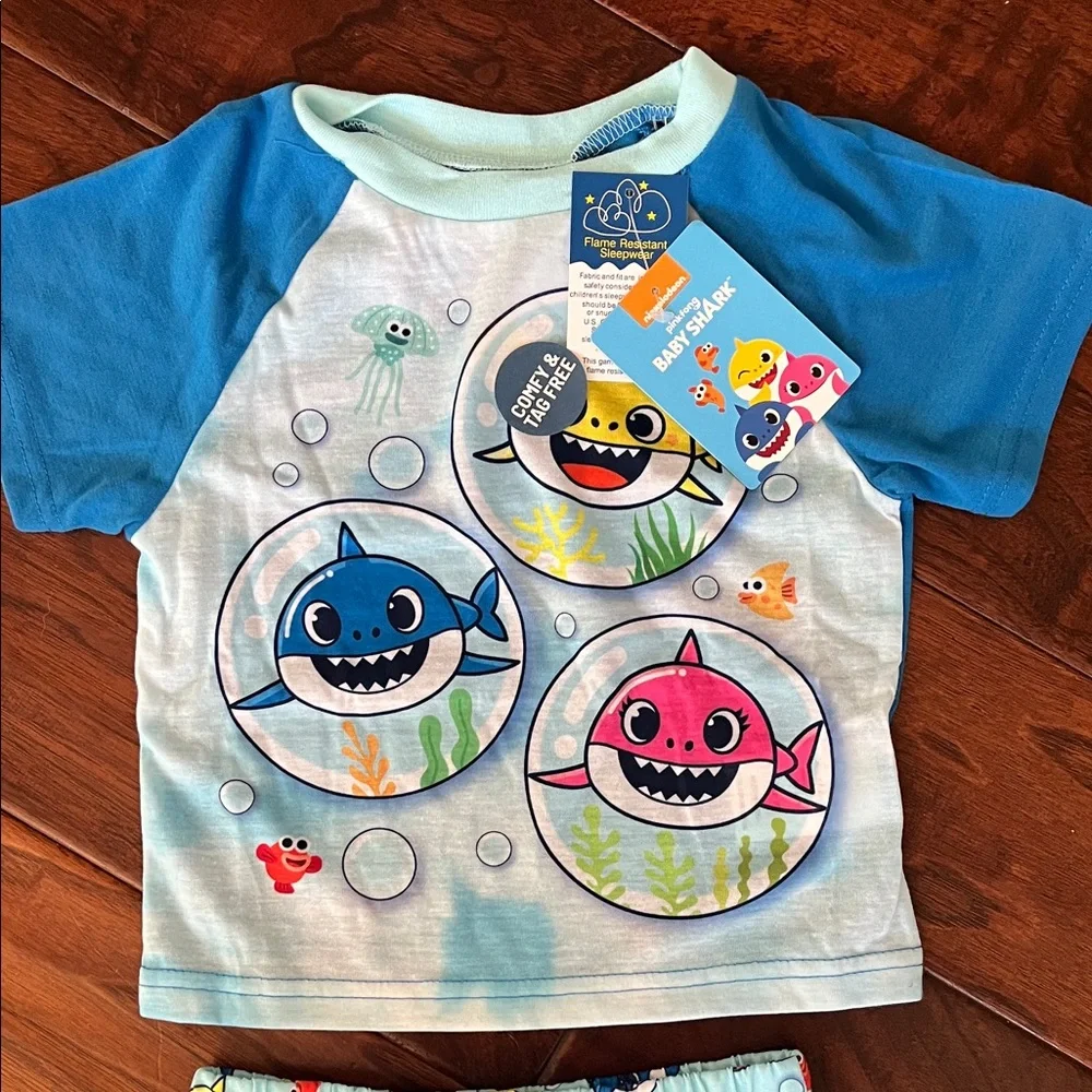 Kids' Baby Shark Pajama Set